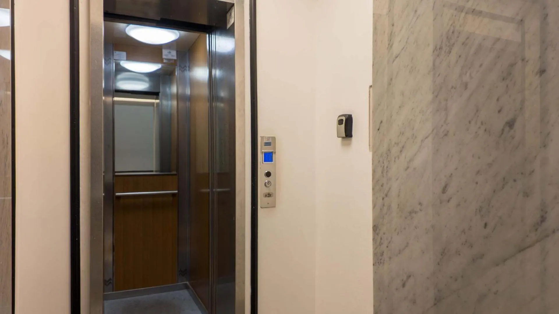 The Best Rent - One-Bedroom Apartment In A Quiet, Classically Styled Corner Near The Quirinale Řím