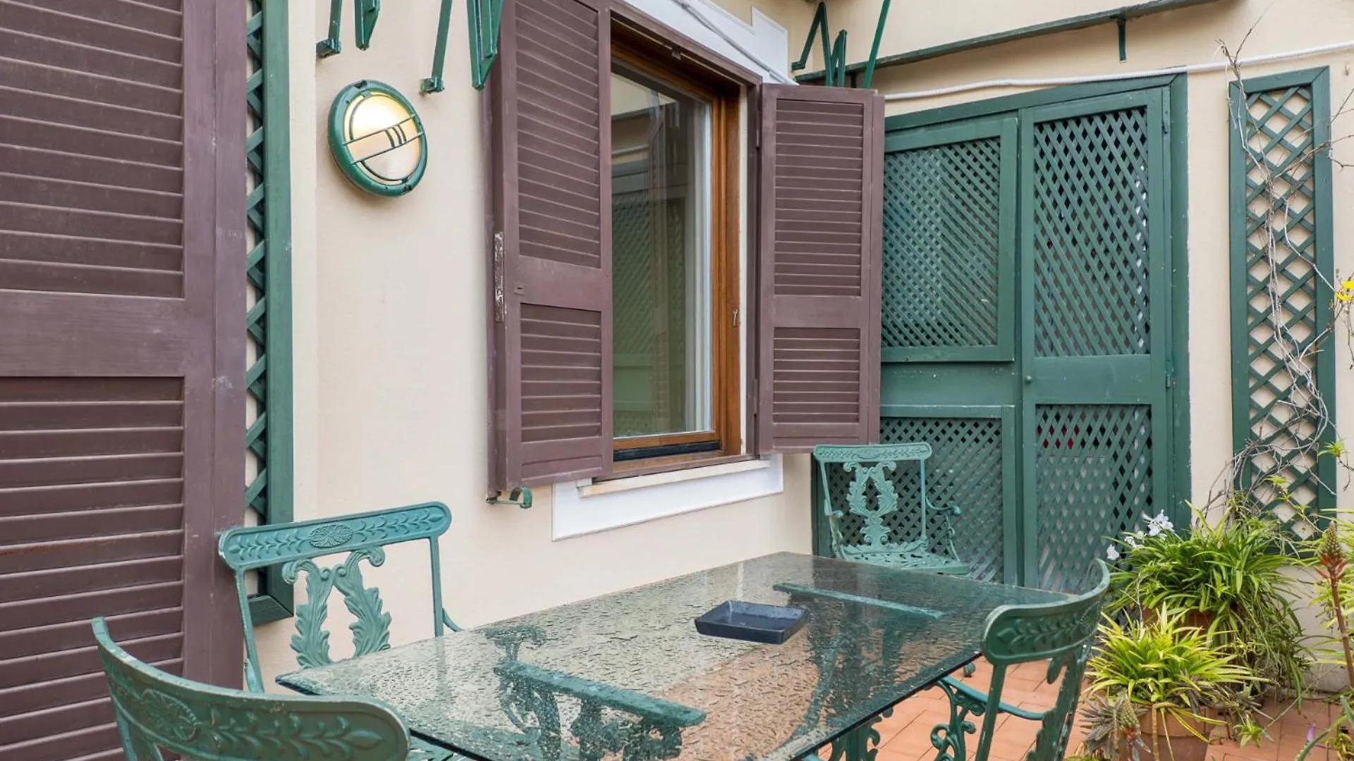 The Best Rent - One-Bedroom Apartment In A Quiet, Classically Styled Corner Near The Quirinale Rome 0*,  Italy