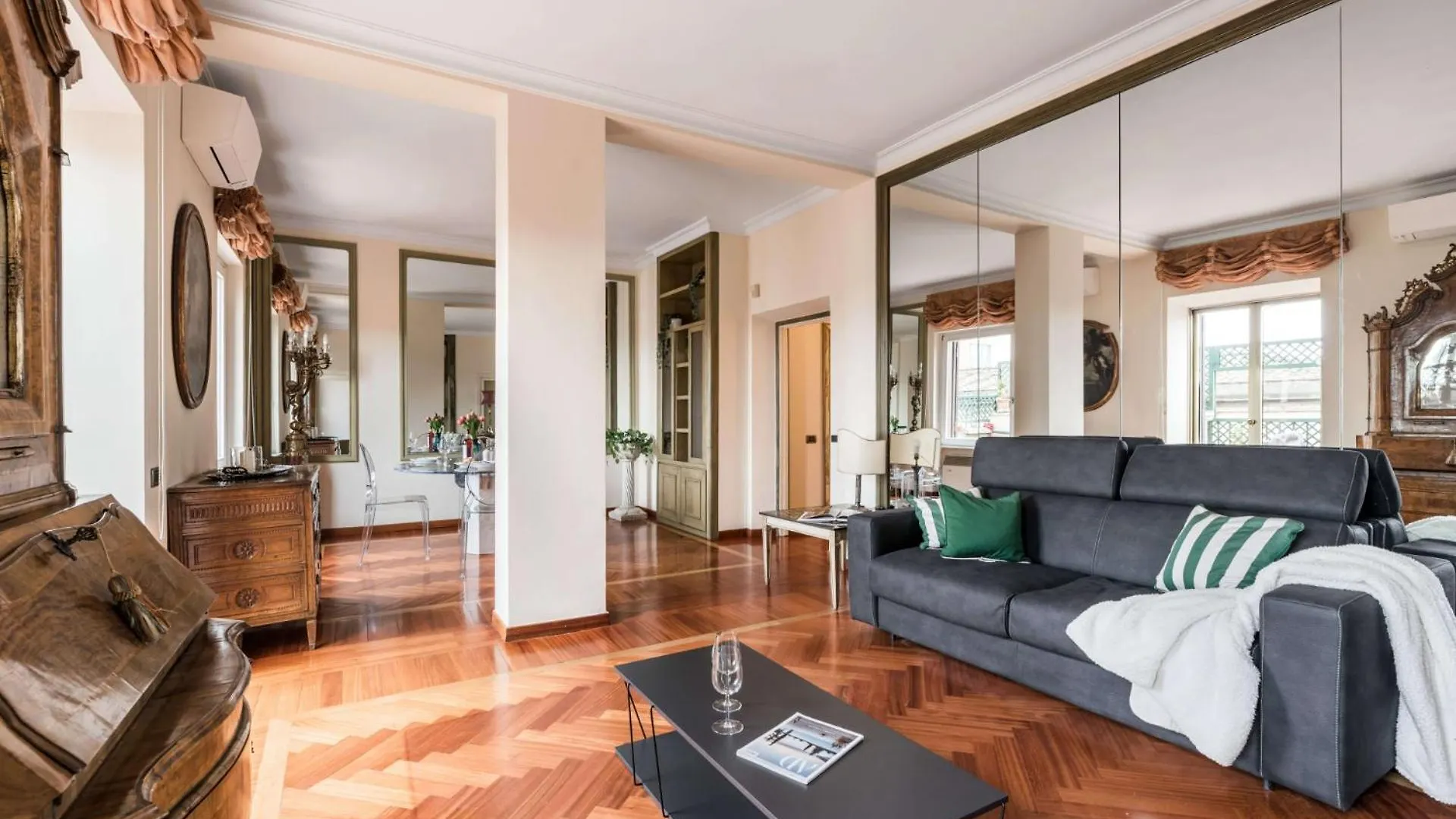 The Best Rent - One-Bedroom Apartment In A Quiet, Classically Styled Corner Near The Quirinale Rome