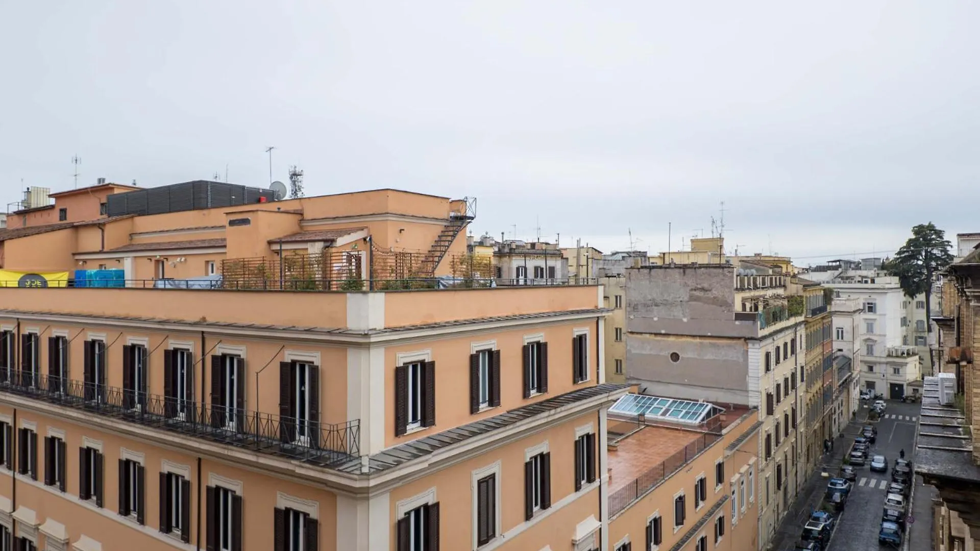 The Best Rent - One-Bedroom Apartment In A Quiet, Classically Styled Corner Near The Quirinale Rome Italy